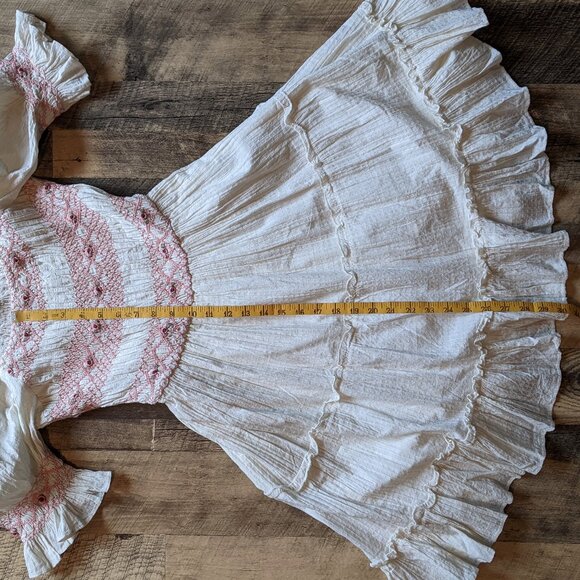 Ivy City Co Liesl Dress Smocked Floral Cream Small - Picture 5 of 7